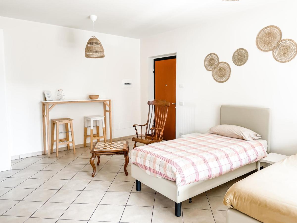 Agriturismo Familiare I Giardini Del Lago Varese Kültér fotó