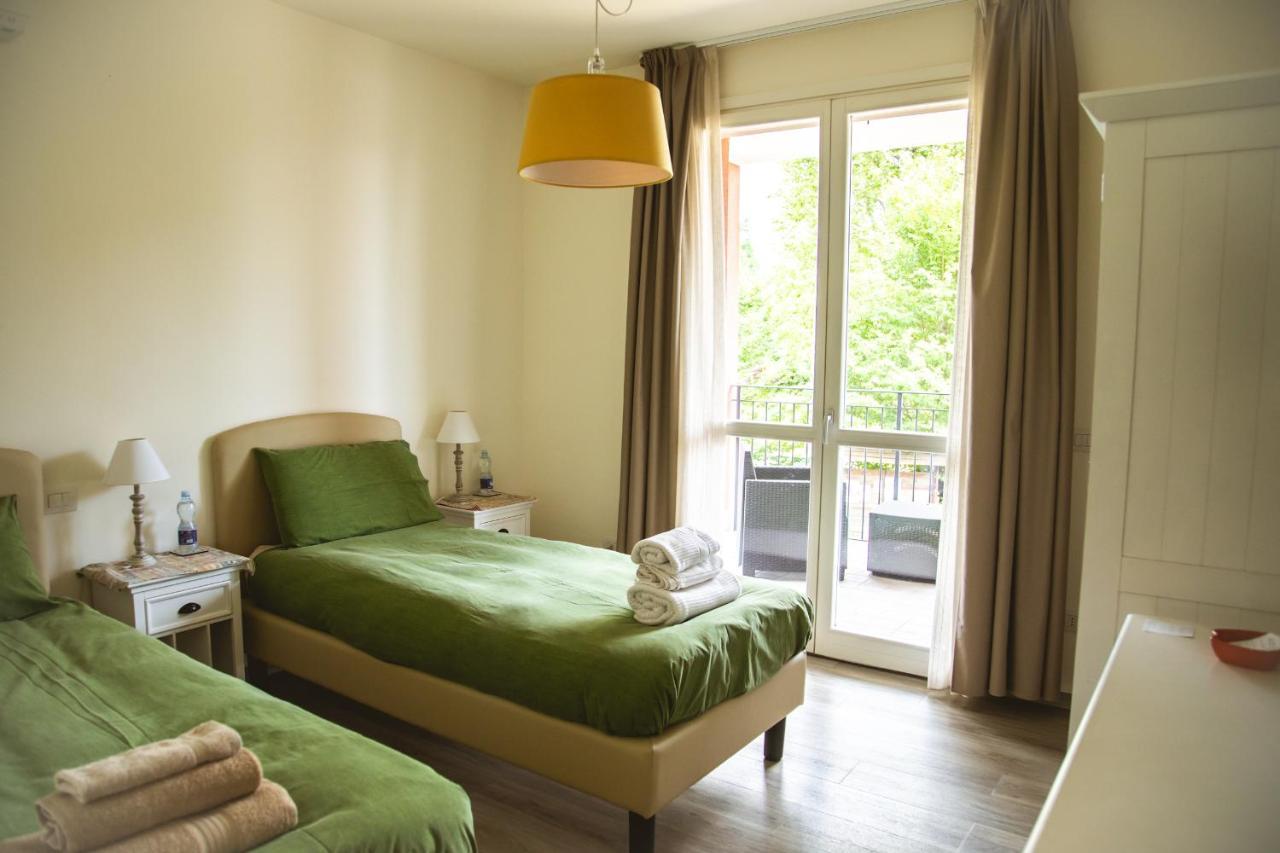 Agriturismo Familiare I Giardini Del Lago Varese Kültér fotó